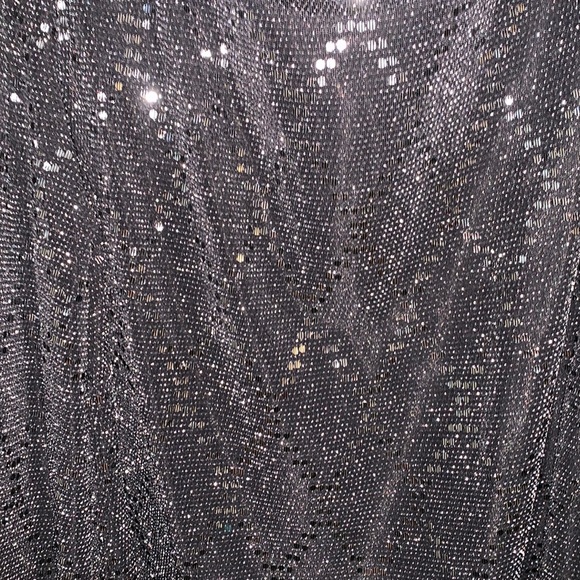 Black and white long sleeve sequin dress - Picture 2 of 3